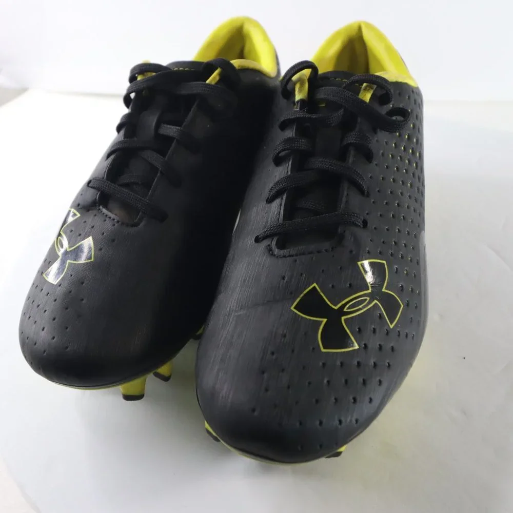 UNDER ARMOUR SOCCER CLEATS MEN'S SIZE 6.5